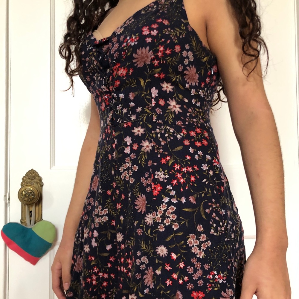 cute floral romper from american eagle!